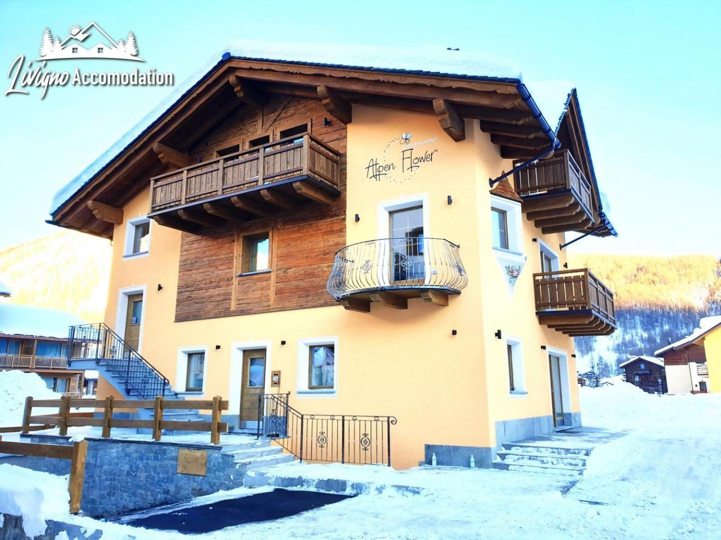 Alpen Flower By Livigno Accomodation エクステリア 写真